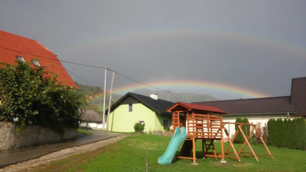 Hotel Tourist Farm Pri Ratu Selnica ob Dravi Zewnętrze zdjęcie