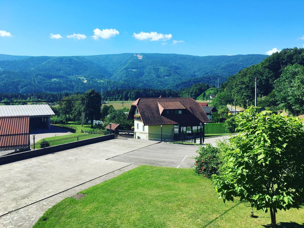 Hotel Tourist Farm Pri Ratu Selnica ob Dravi Zewnętrze zdjęcie